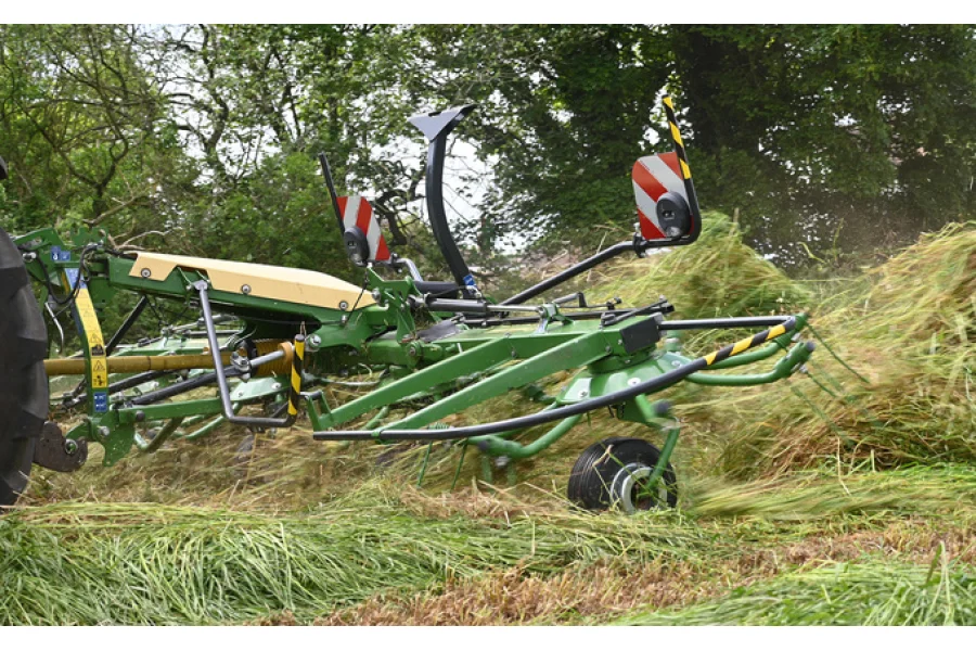 Ворушилка KRONE Vendro 560