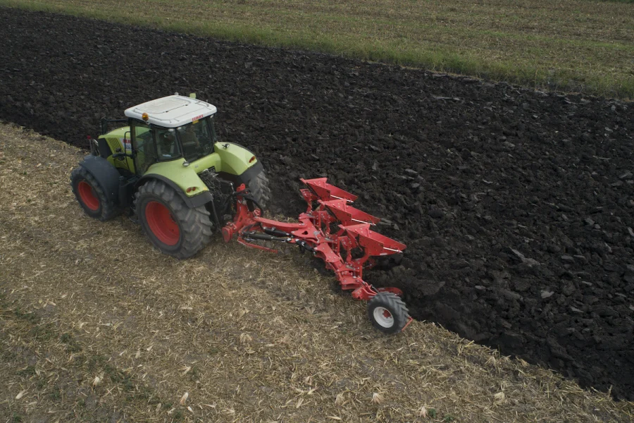 Навісний оборотний плуг MASCHIO GASPARDO Unico XL