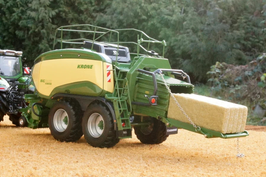 Прес-підбирач KRONE BiG Pack 4x4 HDP II