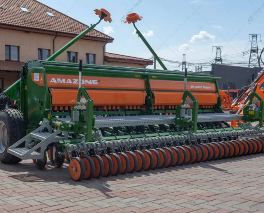 AMAZONE D9 4000