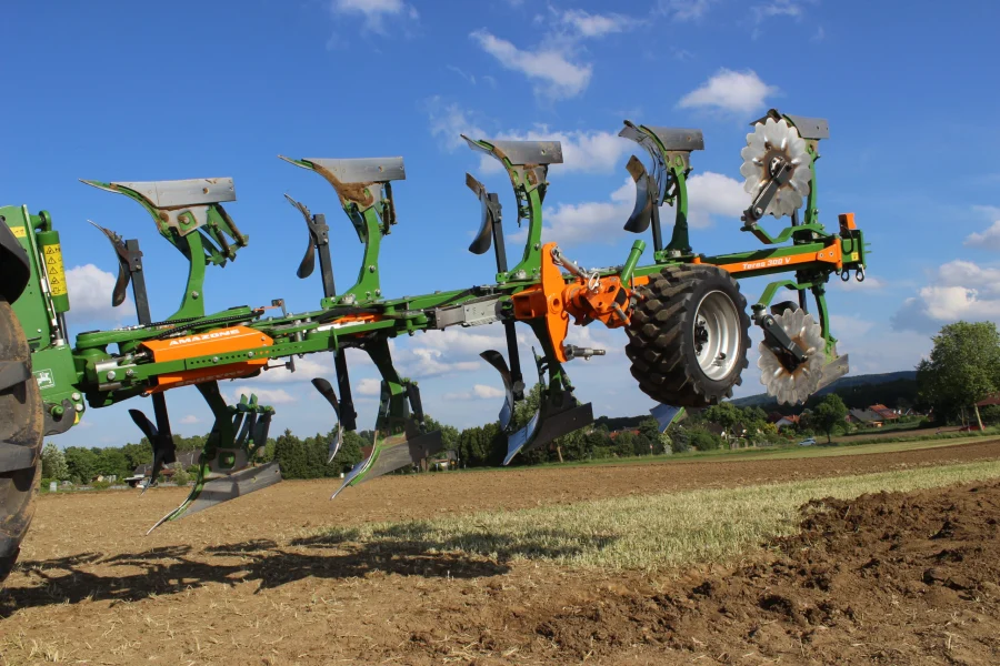 Навісний оборотний плуг AMAZONE Teres 300 V