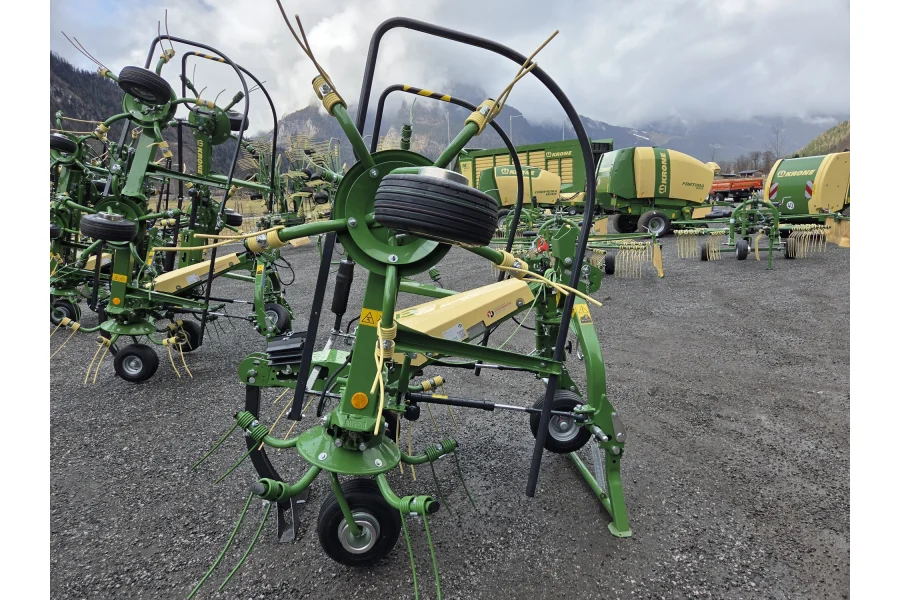 Ворошилка KRONE Vendro Highland 420