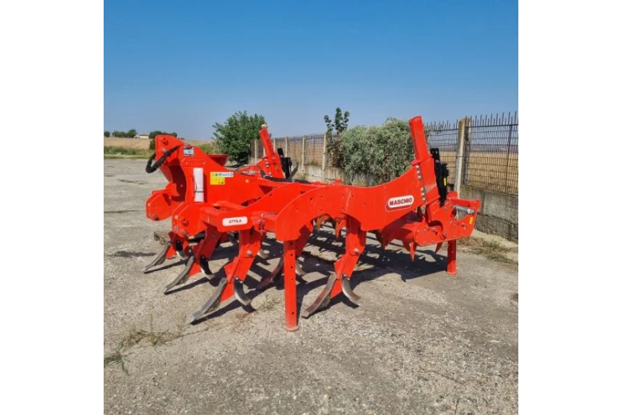Глибокорозпушувач MASCHIO GASPARDO Attila
