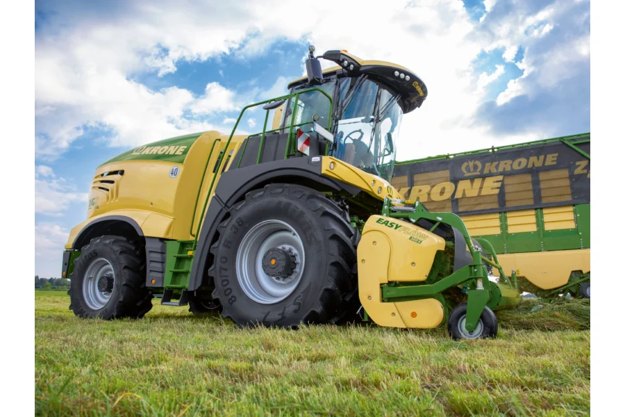 Кормозбиральний комбайн KRONE EasyFlow 300 S